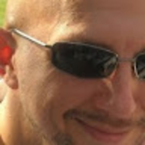 Meet your Posher, Chris - Picture 1 of 1